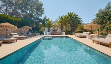 Resa Estates finca campo san jose Ibiza pool and day beds.jpg